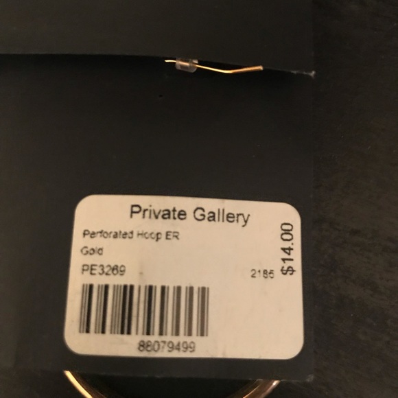 Gold hoops - Picture 3 of 3